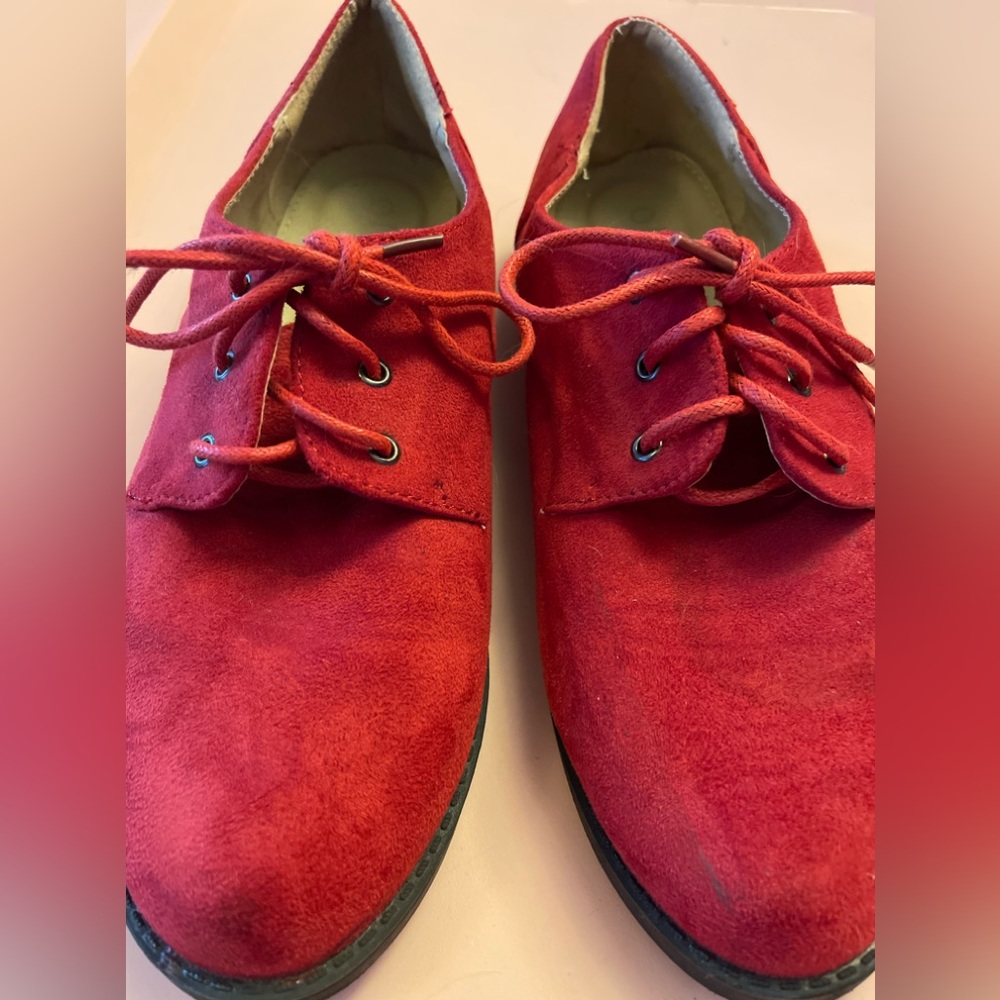 Taylor Swift RED suede oxfords